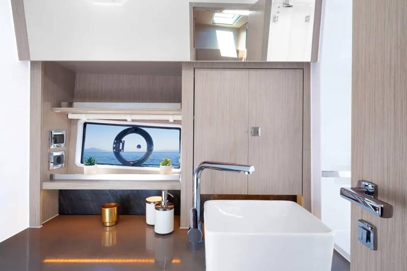 SEALINE S335 — Sport-cruiser 10 m | Servaux Yachting