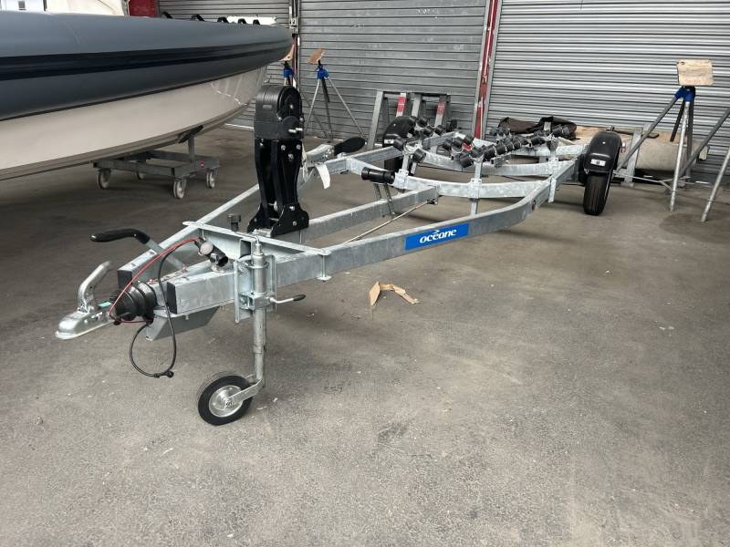 Lomac 600 IN - Turismo - Euforia Marseille Servaux Yachting