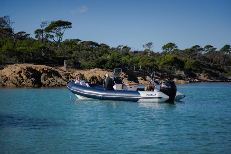 Bombard Sunrider 650 Blue Story - SERVAUX YACHTING - Marseille - Monaco - Cogolin - St Tropez