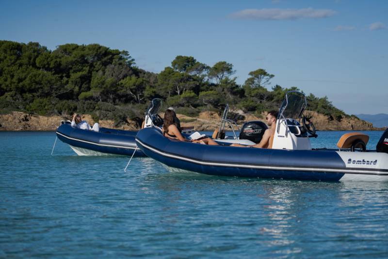 Bombard Sunrider 550 Blue Story - SERVAUX YACHTING - Marseille - Cogolin - Monaco - St Tropez