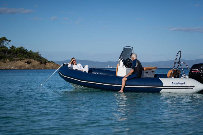 Bombard Sunrider 650 Blue Story - SERVAUX YACHTING - Marseille - Monaco - Cogolin - St Tropez