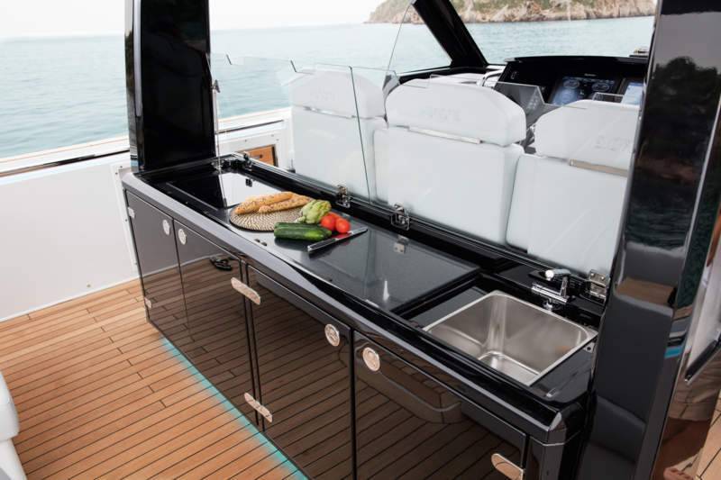 Fjord 42 à Cannes