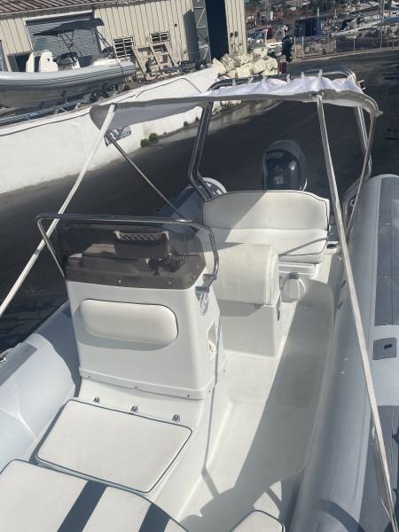 Lomac 600 IN - Turismo - Euforia Marseille Servaux Yachting