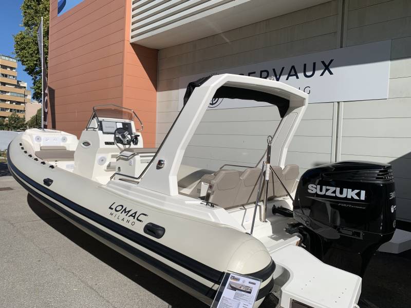 LOMAC 850 TURISMO + SUZUKI DF 300 APX SERVAUX YACHTING MARSEILLE