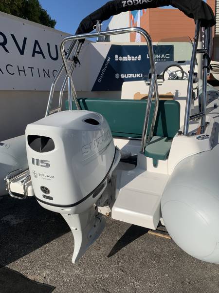 ZODIAC MEDLINE 5.8 MOTEUR SUZUKI DF 115 BTGX SERVAUX YACHTING MARSEILLE
