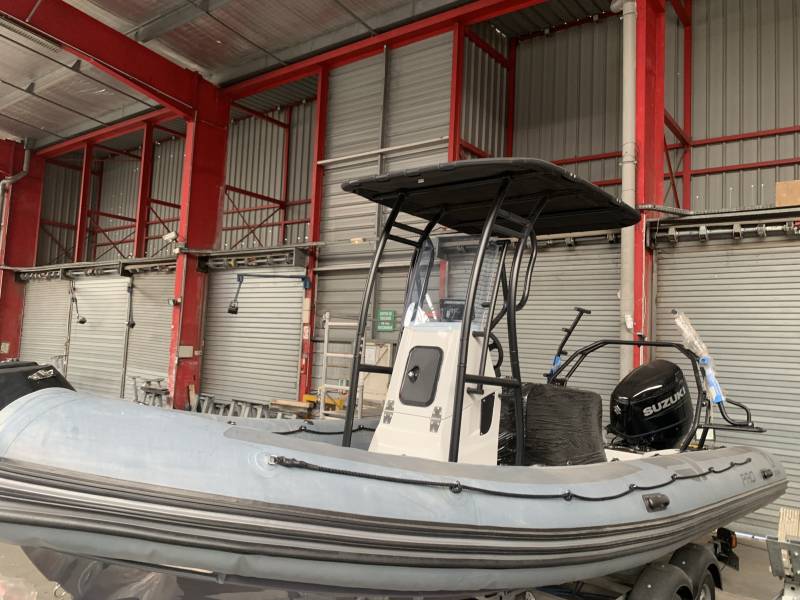 ZODIAC PRO 7 - SERVAUX YATCHING - MARSEILLE - SAINT TROPEZ