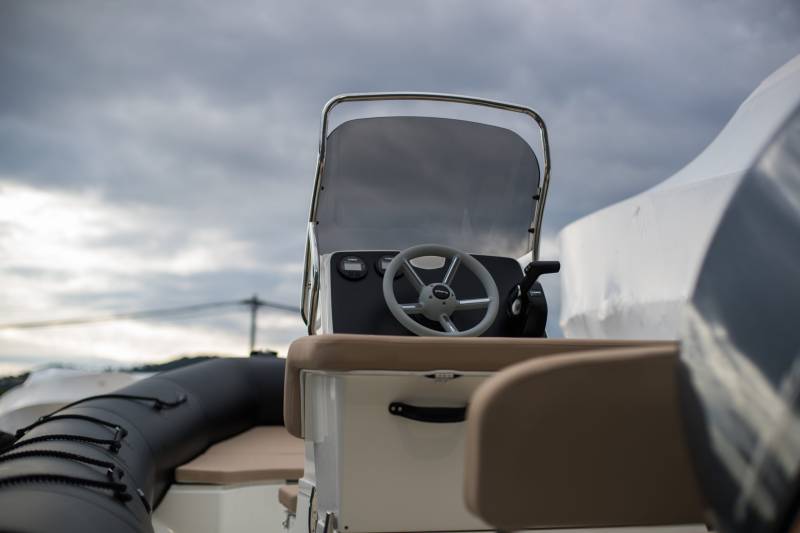 Bombard Sunrider 650 - SERVAUX YACHTING - Marseille - Cogolin - Monaco - St Tropez