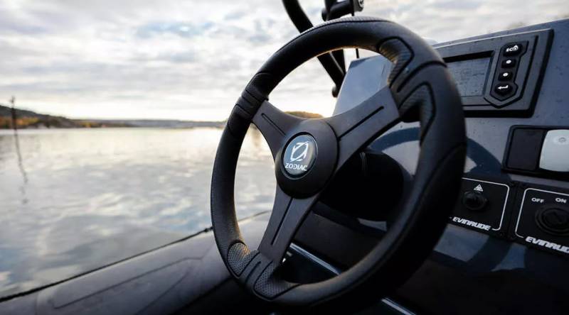 ZODIAC PRO 5.5 - SERVAUX YACHTING - MARSEILLE