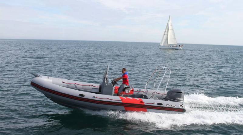 ZODIAC PRO 750 : Vente de semi-rigide professionnel à Marseille