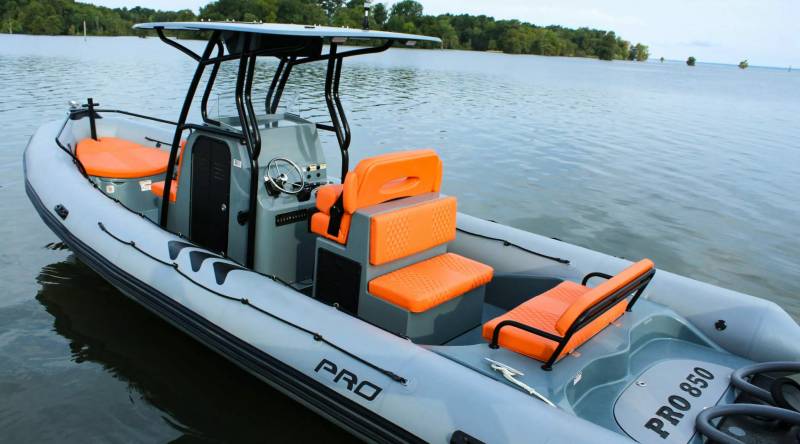 ZODIAC PRO 850 : Vente de semi-rigide professionnel à Marseille