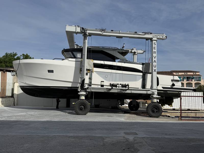 Chantier naval SERVAUX YACHTING COGOLIN
