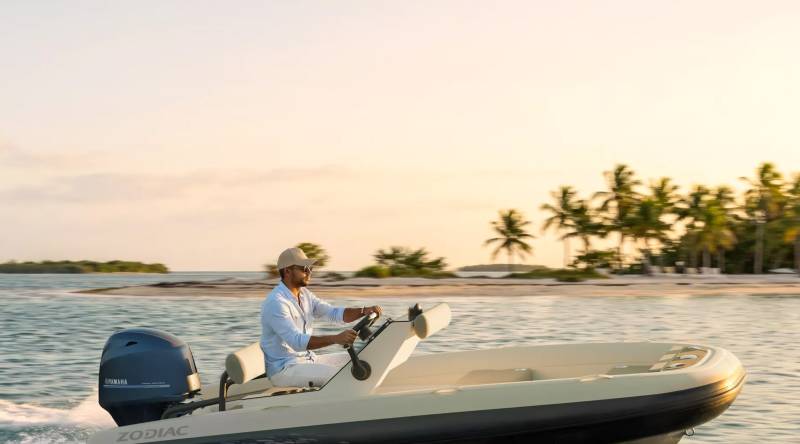 ZODIAC YACHTLINE 400 - SERVAUX YACHTING - MARSEILLE - MONACO - SAINT TROPEZ - COGOLIN